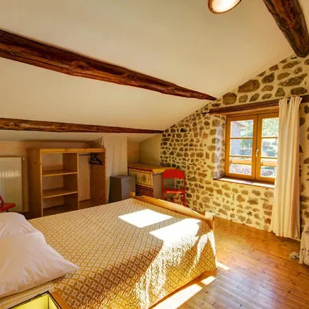 Maison Authentique 19e Siecle Avec Jardin Et Animaux Acceptes