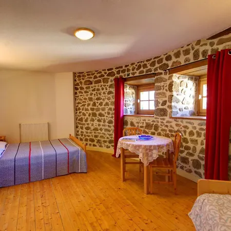 Venkovský dům Maison Authentique 19e Siecle Avec Jardin Et Animaux Acceptes Saint-Didier-sur-Rochefort